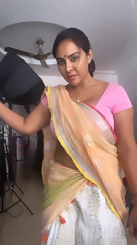 Srireddy huge boobs show in thin blouse awesome hot