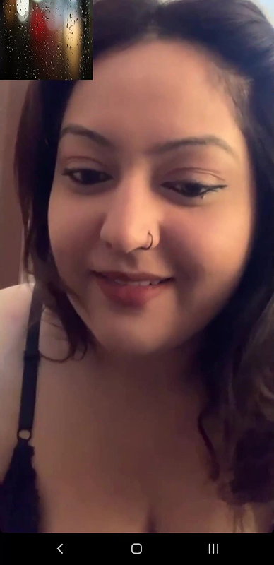 Vadodara office boss wife showing big boobs