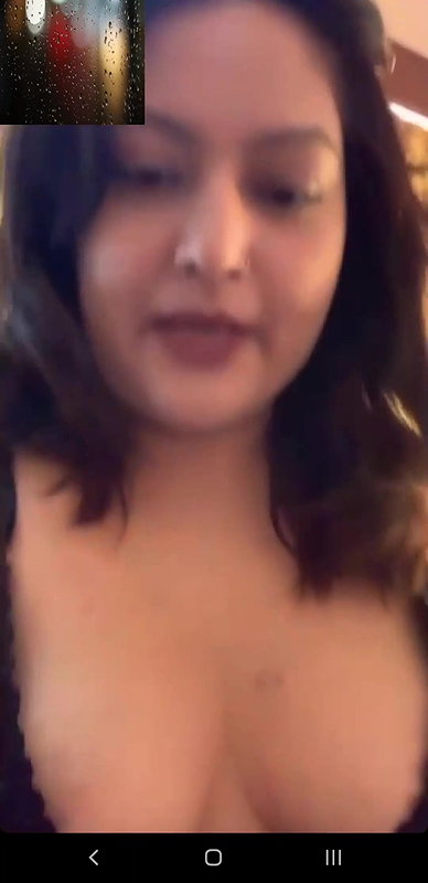 Vadodara office boss wife showing big boobs