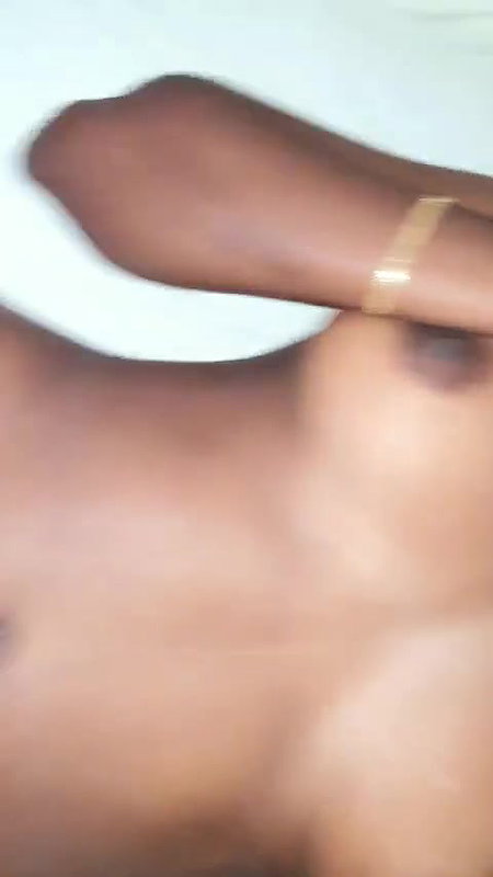 19yo girl losing virginity in Srilankan sex video