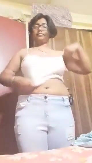 Innocent GF Stripping And Showing Naked Body