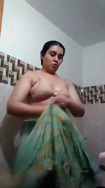 big ass bhabhi stripping before nude bath