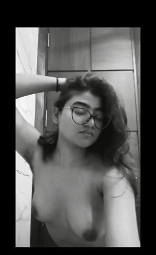 Cute Submissive Girl Showing Nude Captured By Boyfriend