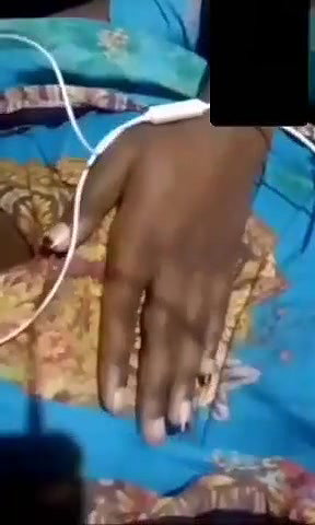 Bengali girl showing boobs on video call MMS