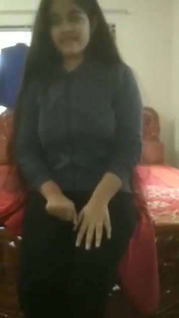 Bengali cute college girl nude viral MMS video