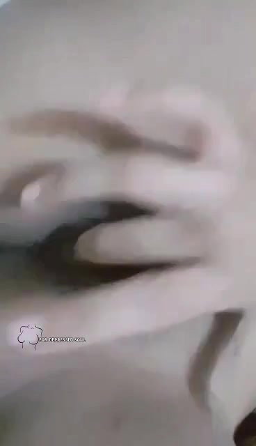 Pakistani girl nude fingering pussy viral xxx