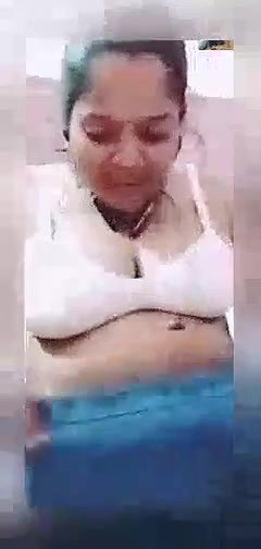 Indian bhabhi sex tease big boobs on video call