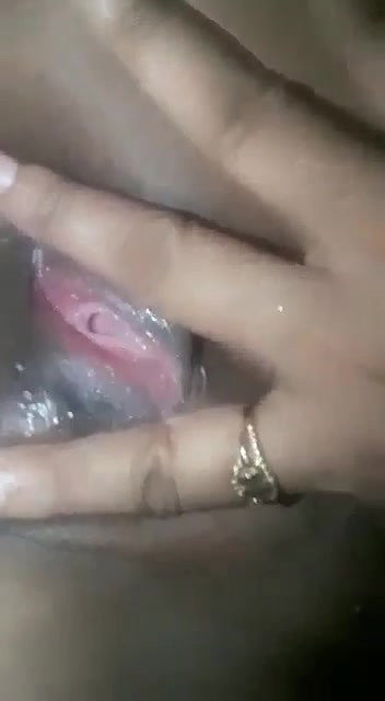 Bengali sex tease of a virgin girl viral clip