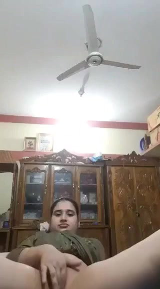 Bangla naked pussy showing unsatisfied boudi