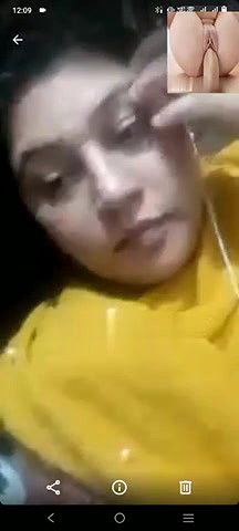 Paki lady xxx video call chat with boyfriend