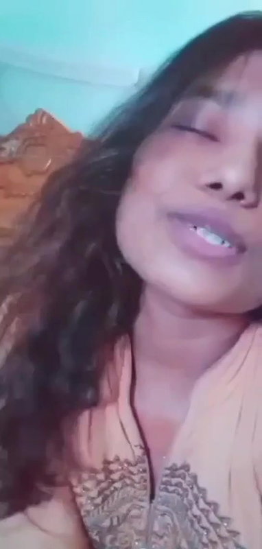 Bangladeshi Pompom Girl Topless Boobs Show