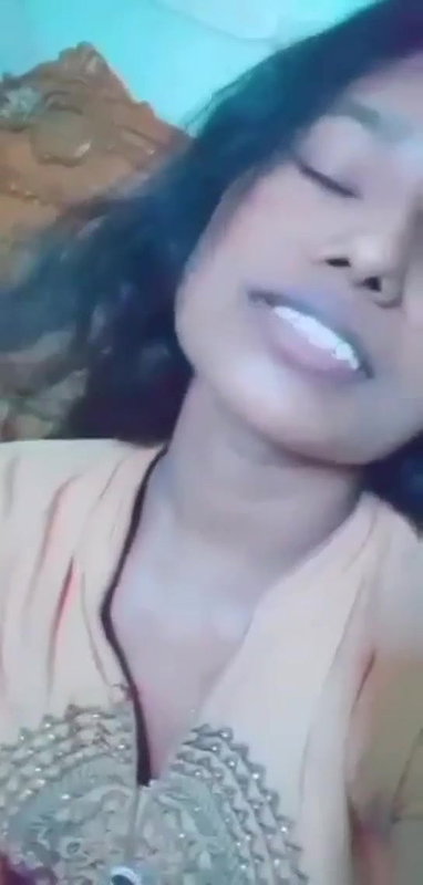 Bangladeshi Pompom Girl Topless Boobs Show