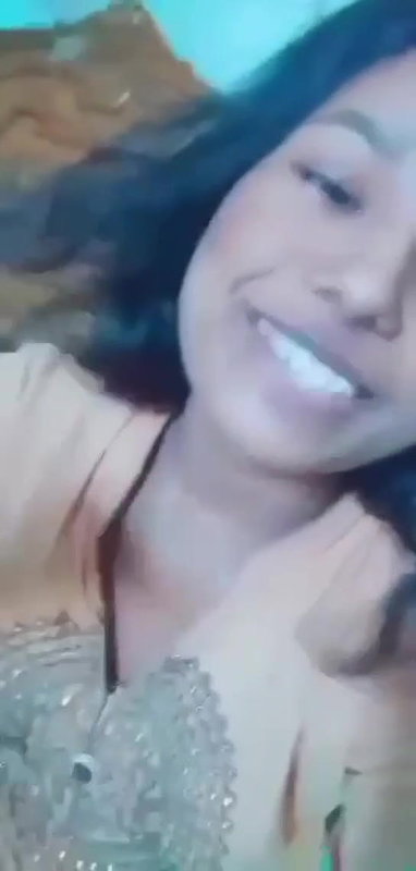 Bangladeshi Pompom Girl Topless Boobs Show