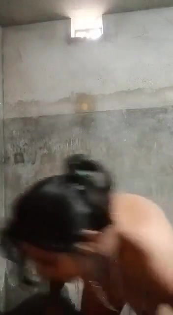 Bengali boudi sex mood naked in bathroom