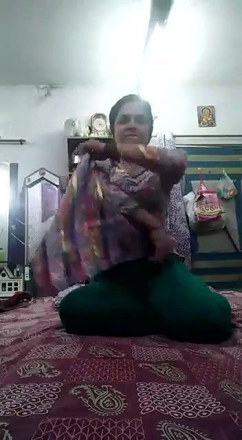 Fatehpur nude aunty selfie viral clip shared