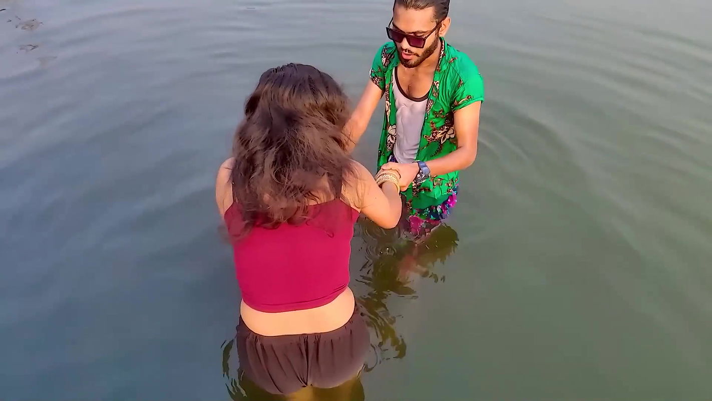 Booby Girl Gets Boobs Grabbed Smooched During Song Making in River