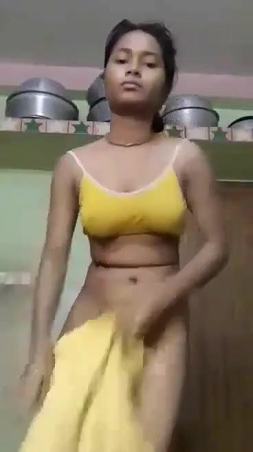 desi girl fingering nude after bath viral MMS