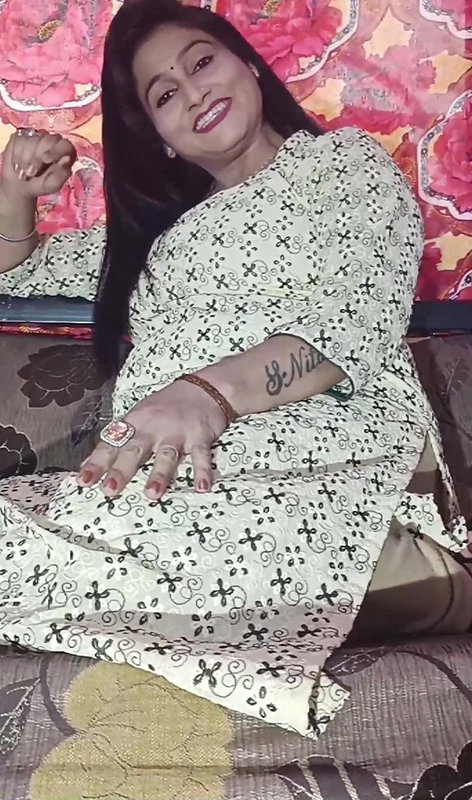 Aunty sex affair with husband friend viral MMS
