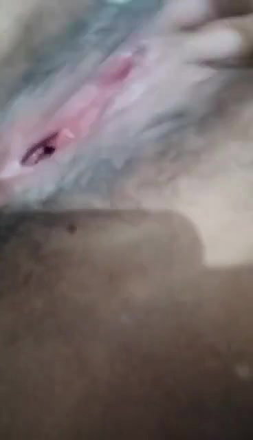 horny Indian girl fingering latest video