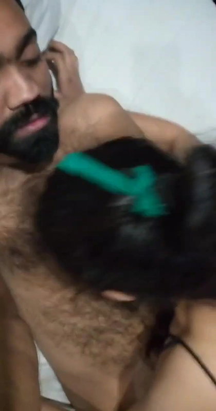 Punjabi girl sex with hairy boyfriend viral MMS