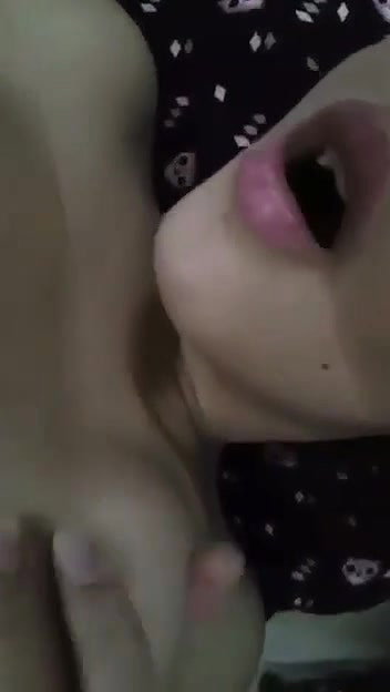 Indian girl hairy pussy fingering hot show