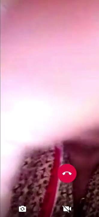 Indian Dehati Bhabhi pussy show on selfie
