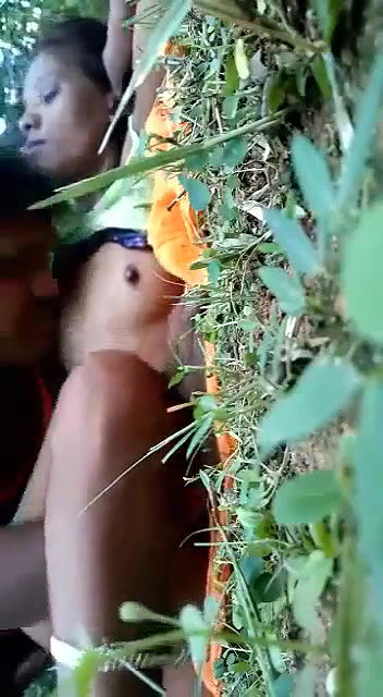 Desi Dehati girl fucked in jungle by her boyfriend