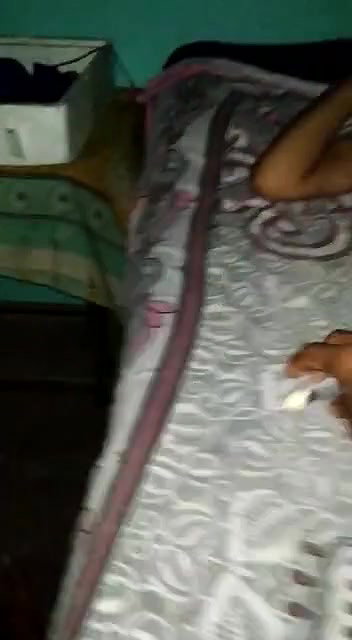 Sexy girl nude pussy porn video