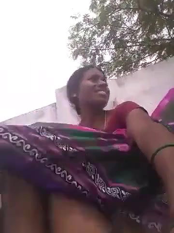 Telugu wife showing her naked pussy outdoors