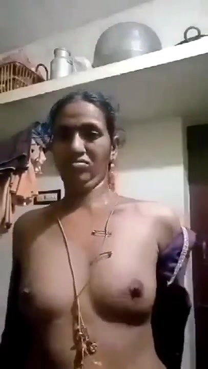 Tamil Aunty Nude Showing For Lover