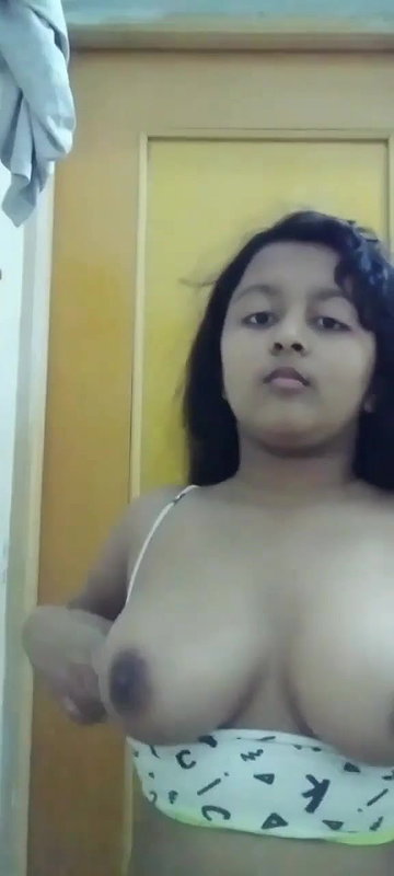 Bengali girl big boobs pressing solo show
