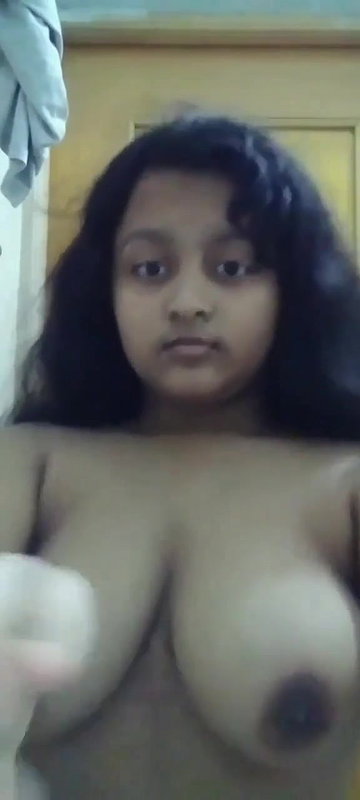 Bengali girl big boobs pressing solo show