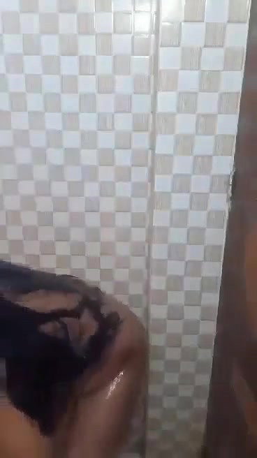 big boobs bhabhi nude bath for secret lover