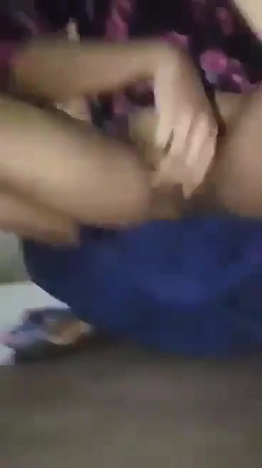 Pink pussy show in bathroom by desi girl