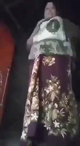 BBW showing big fat pussy on cam for lover