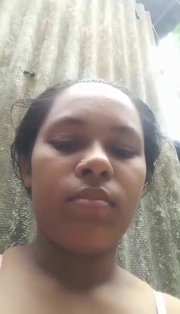 Bangladeshi bhabhi pissing in bathroom video