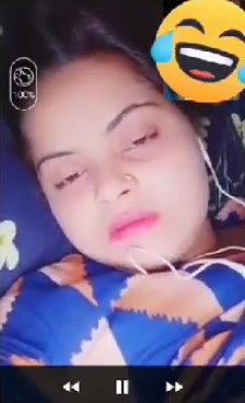 Desi cute girlfriend surprise nude fingering call