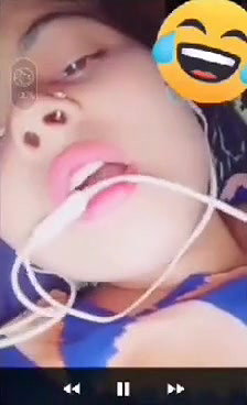 Desi cute girlfriend surprise nude fingering call