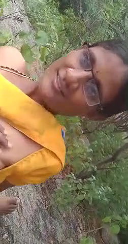 Telugu Mature Aunty Outdoor Sex Viral Porn MMS