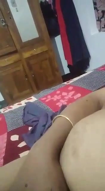 unsatisfied village bhabhi nude pussy fingering