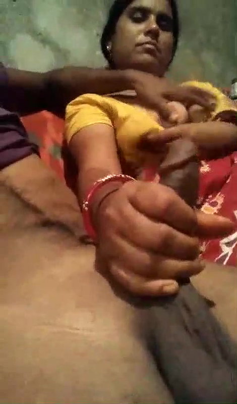 Devar pressing bhabhi boobs during handjob