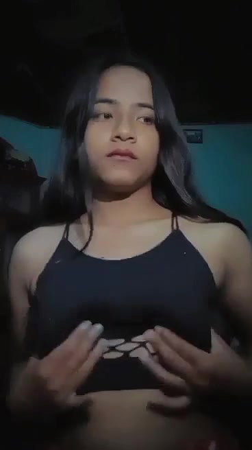 Indian college girl showing untouched boobs