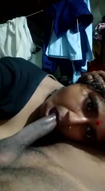 Bhabhi mouth fucking by devar with open blouse