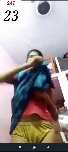 tall girlfriend stripping nude body show