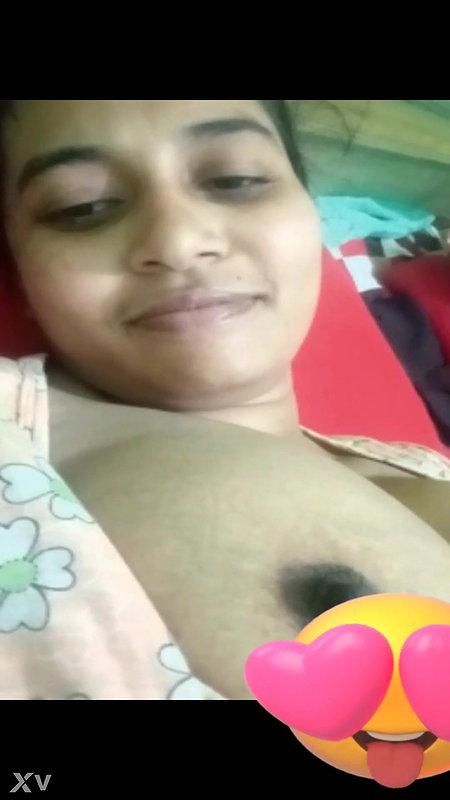 desi girl shows her big boobs and pussy