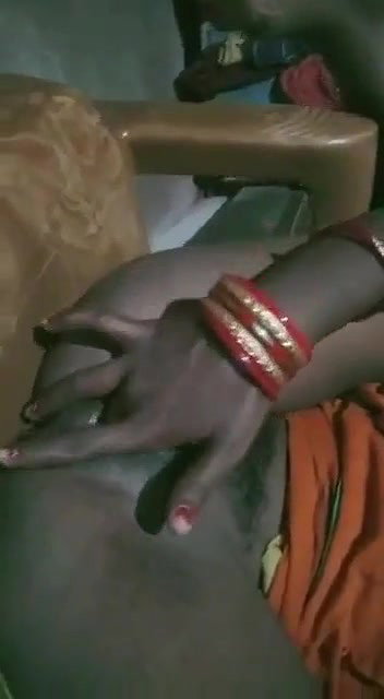 village bhabhi fingering pussy on chair
