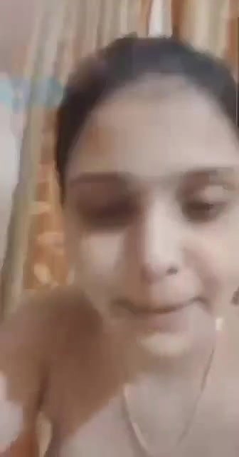 Indian girl topless sex chat with lover