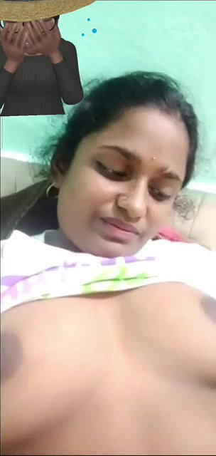 Desi girl video chat showing private parts