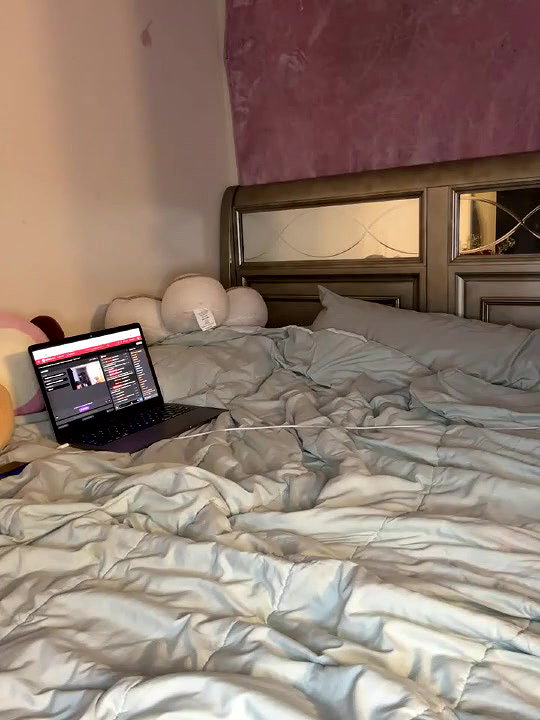 bunnyslit615 Stripchat