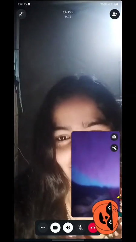 Beautiful Girl Showing on VC
